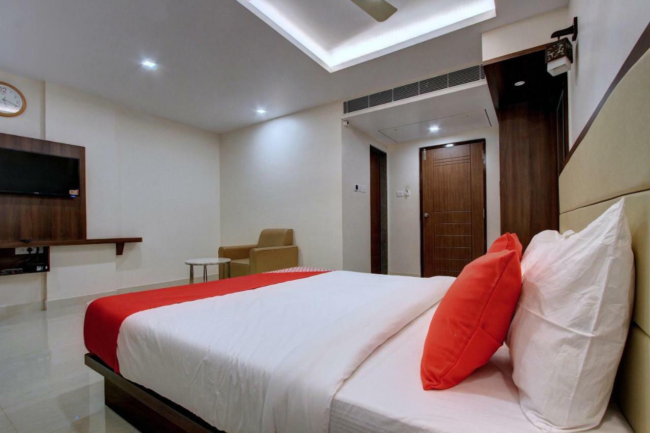 Hotel Ambika International Byndoor Bainduru Exterior foto